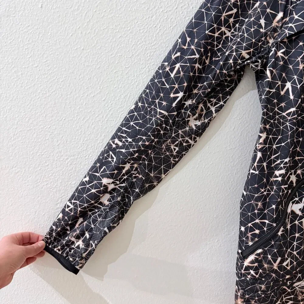 Lululemon | Miss Misty Jacket II Black Star Crushed Multi Women's Size 6